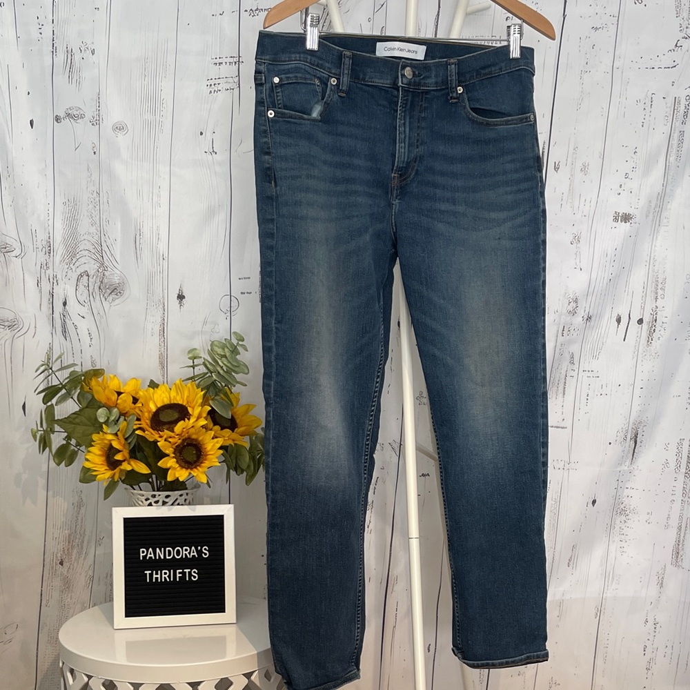 Calvin Klein Men's Blue Straight Jeans Size 34x30 Preowned